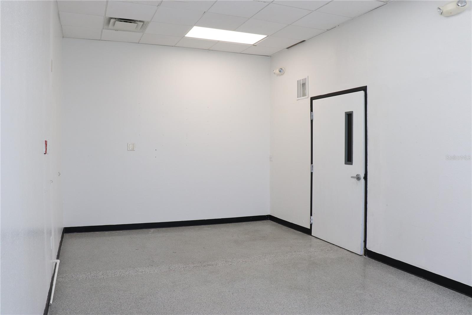 5352 N Habana Ave #c Property Photo 23