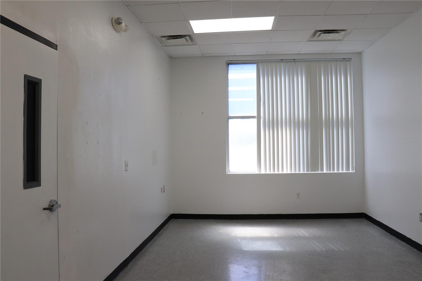 5352 N Habana Ave #c Property Photo 24