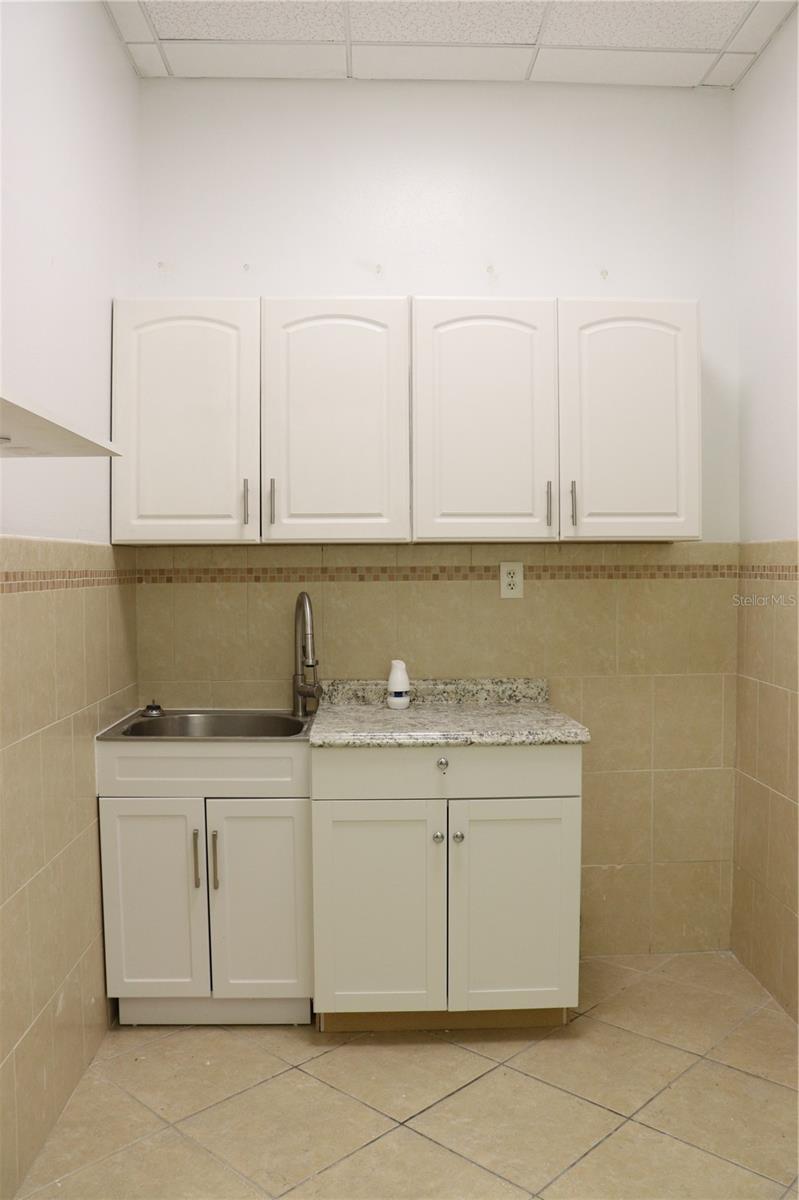 5352 N Habana Ave #c Property Photo 31