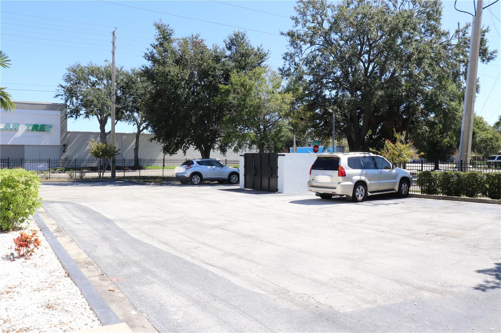 5352 N Habana Ave #c Property Photo 38