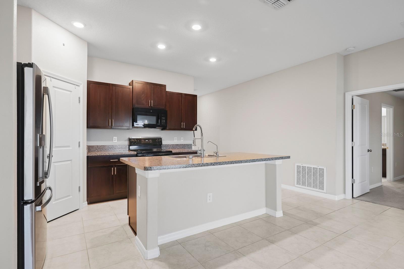 11512 Sage Canyon Dr Property Photo 4