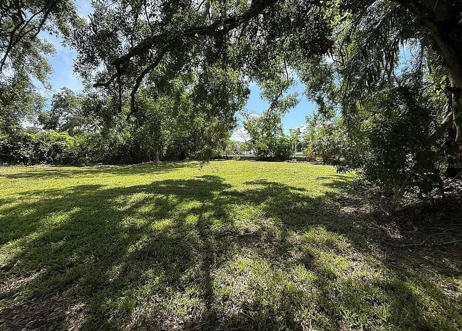 3902 E Hanlon St Property Photo 5