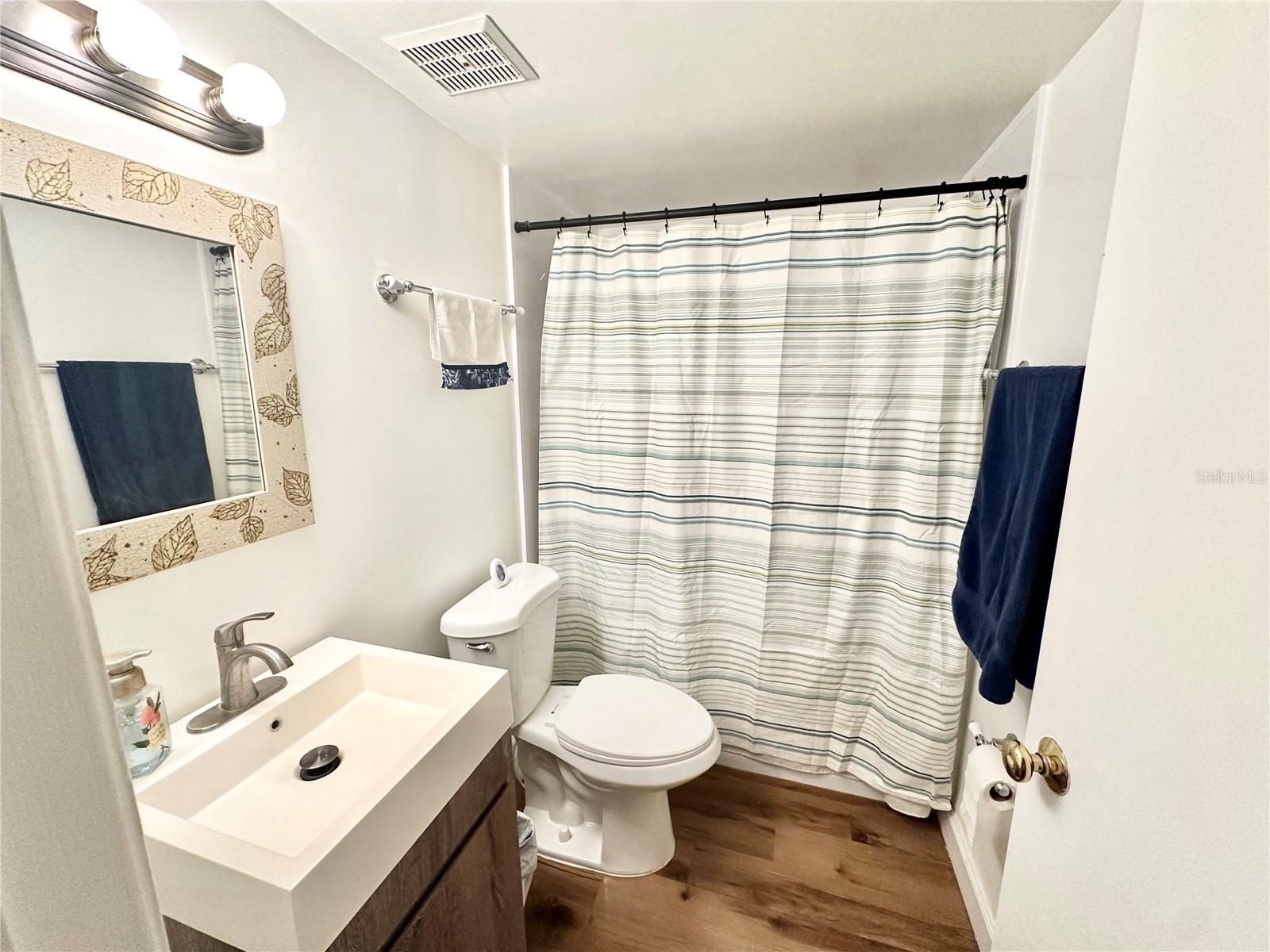 100 Waverly Way #302 Property Photo 10