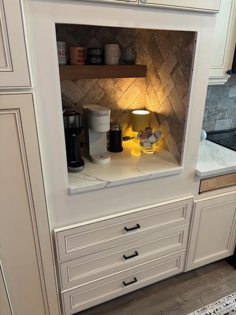 525 Lexington St Property Photo 10