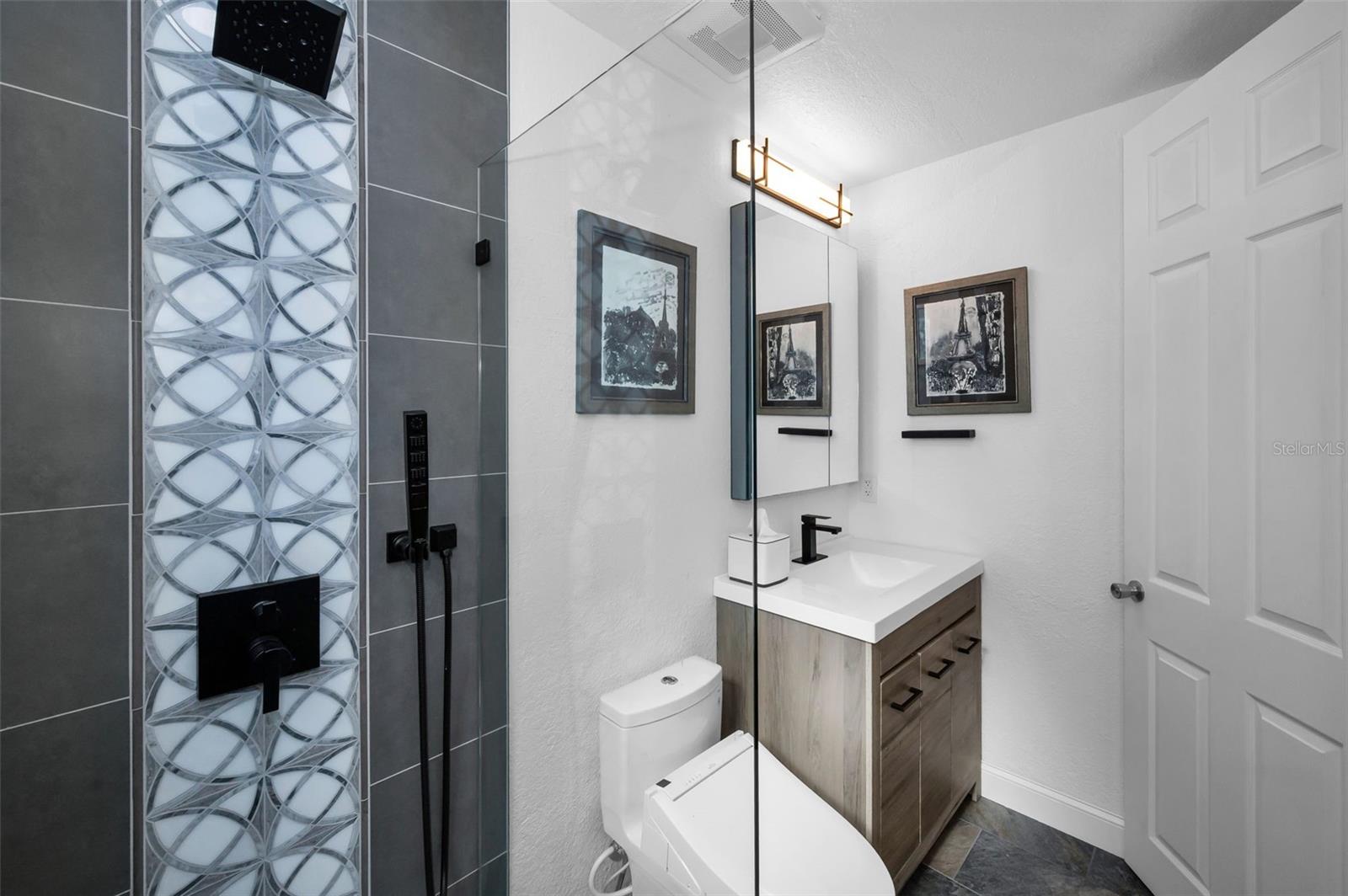 525 Lexington St Property Photo 19