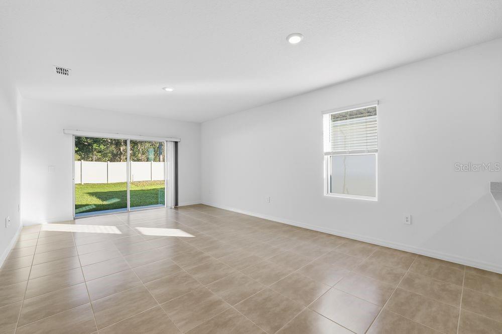 13502 Tropical Breeze Way Property Photo 3