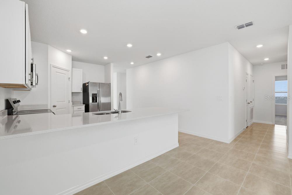 13502 Tropical Breeze Way Property Photo 6