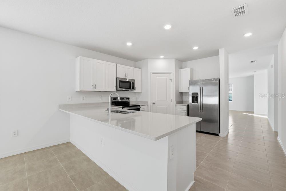 13502 Tropical Breeze Way Property Photo 7