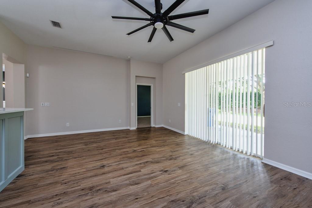 11104 Holly Cone Dr Property Photo 5