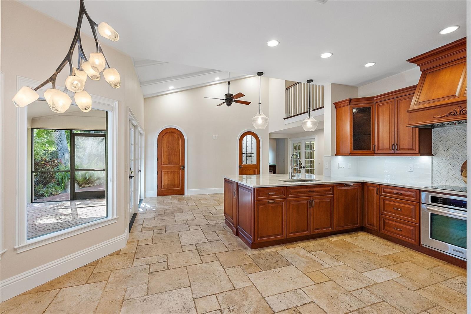 2371 Landings Cir Property Photo 11
