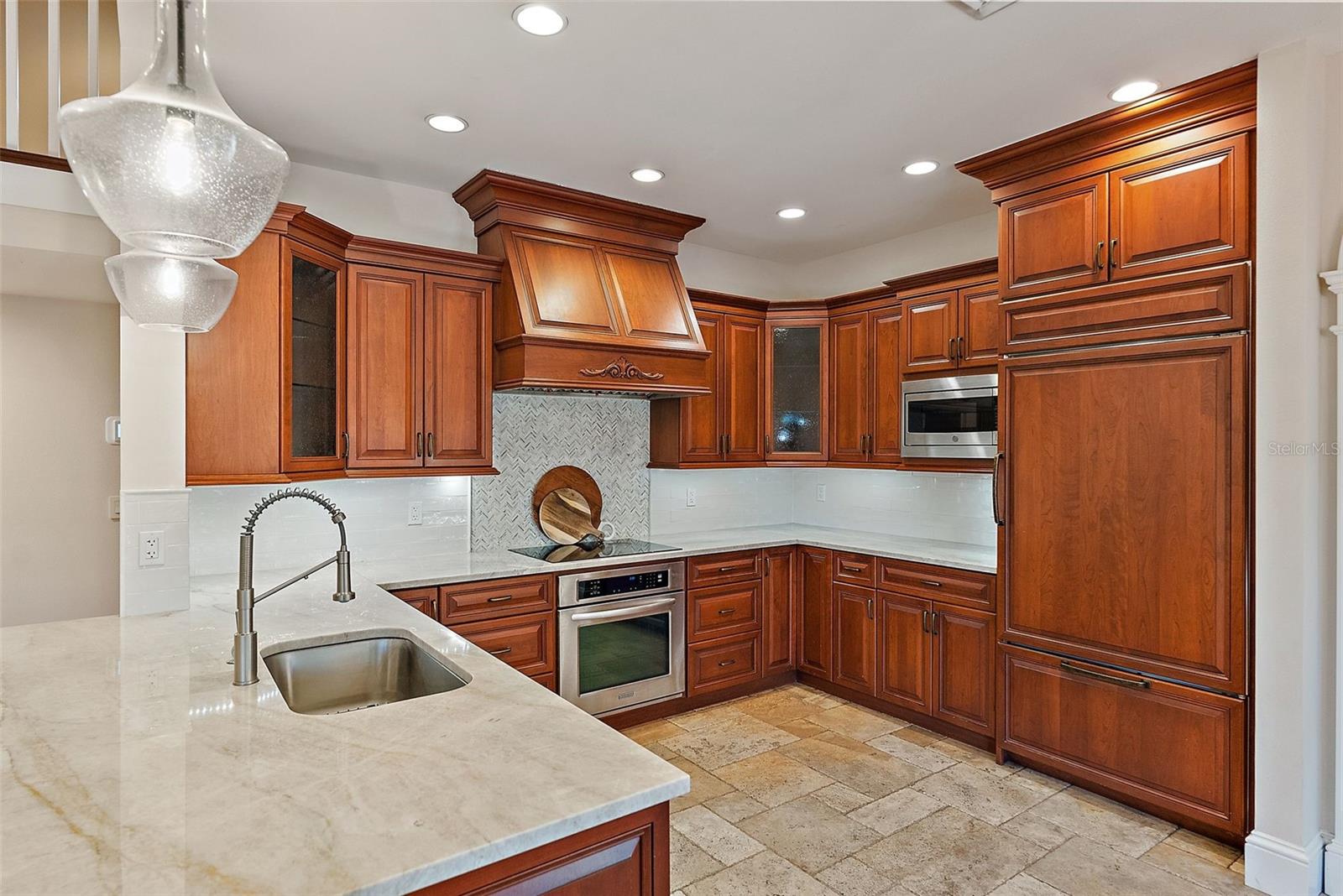 2371 Landings Cir Property Photo 13