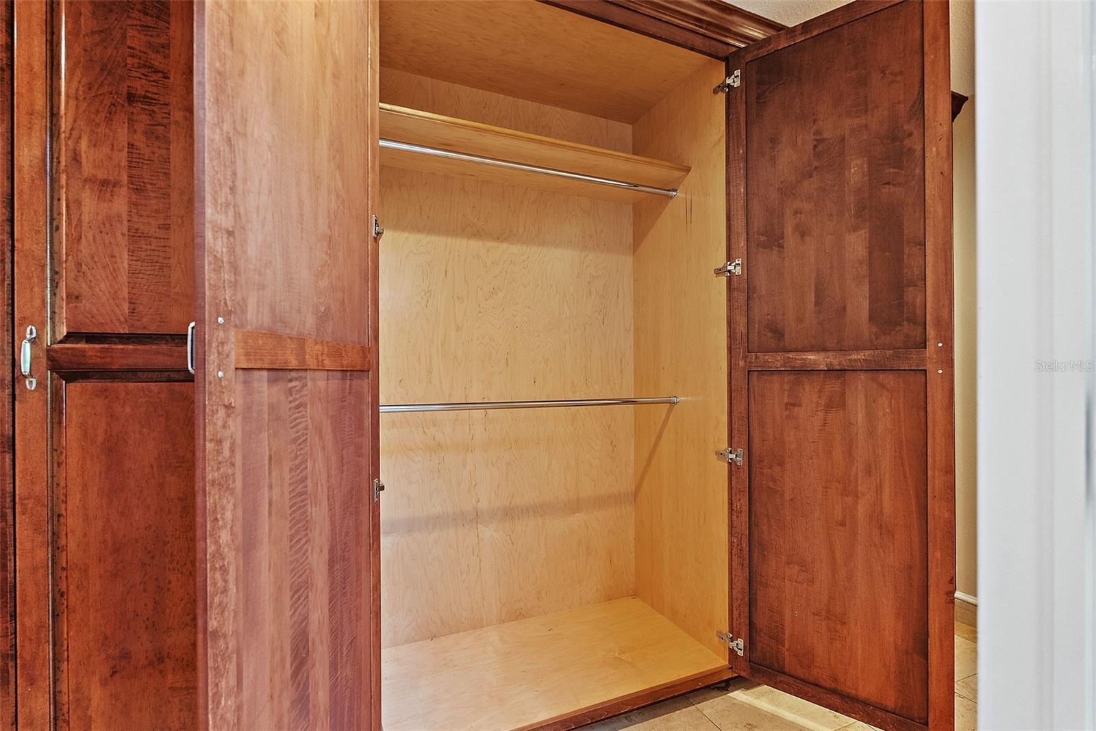 2371 Landings Cir Property Photo 33