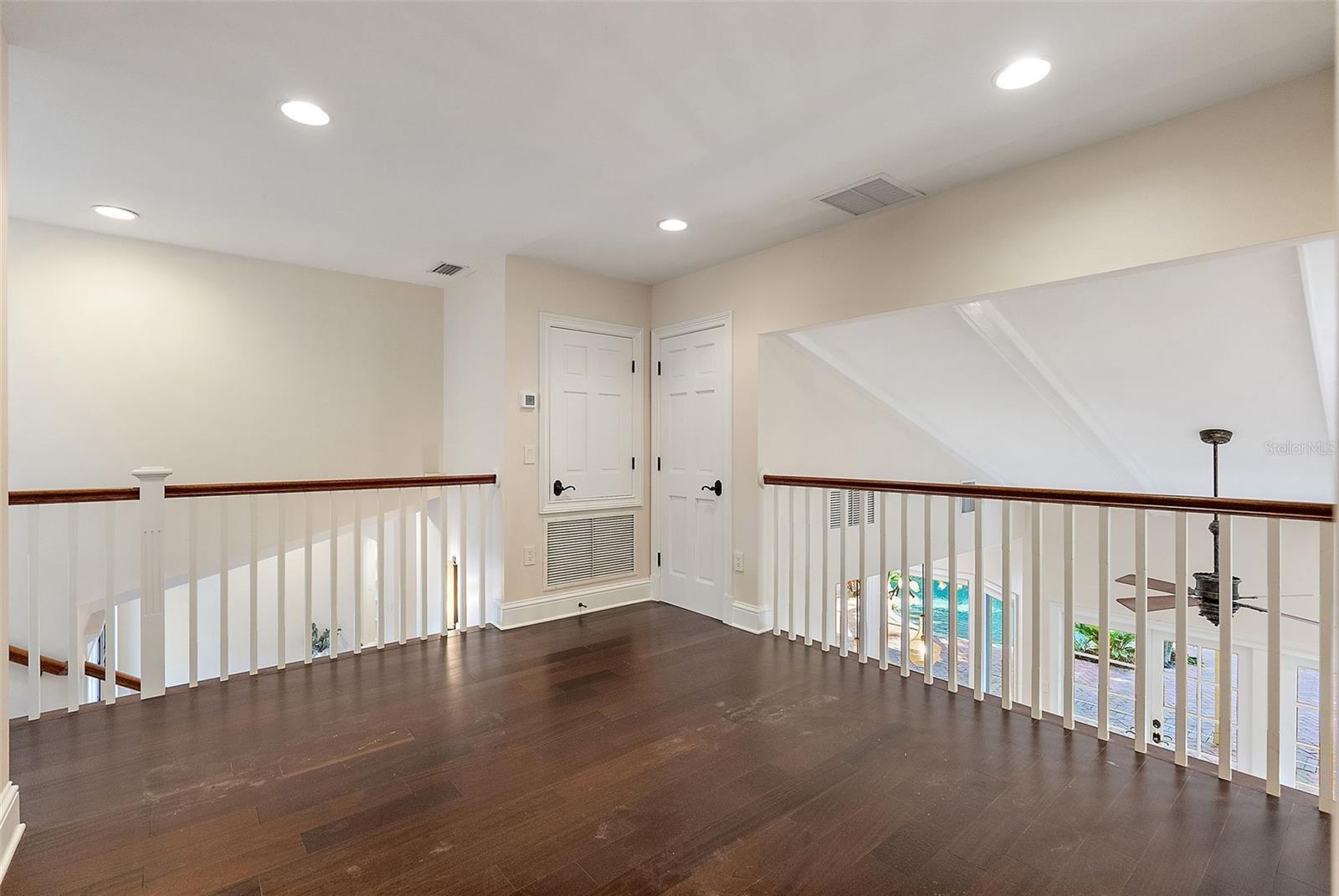 2371 Landings Cir Property Photo 45