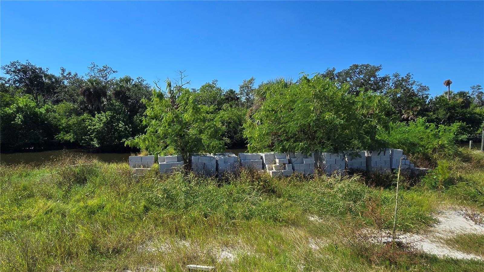 9919 Bay Dr Property Photo 4