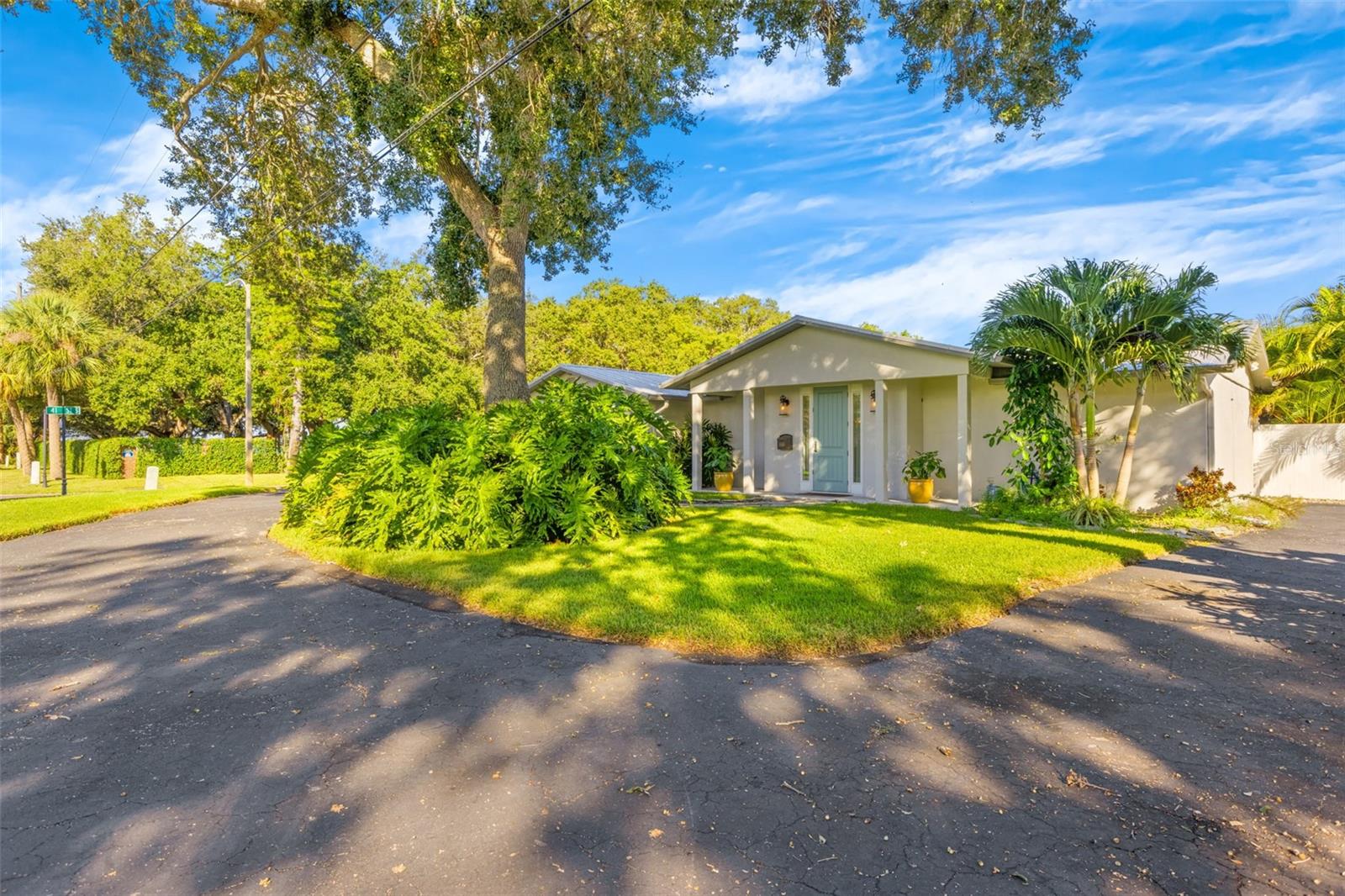 4085 42nd Ave S Property Photo 1