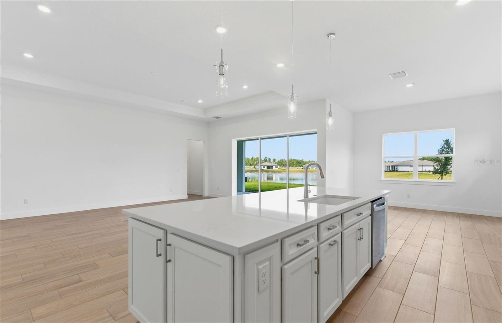 16412 Rustic Sky Dr Property Photo 4
