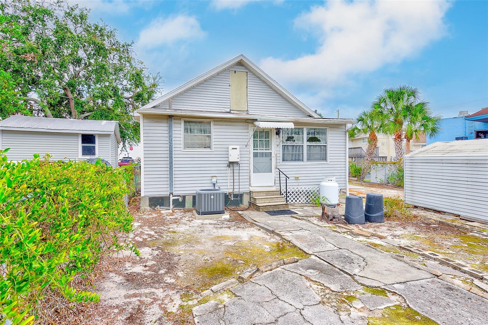 632 Cross St Property Photo 30