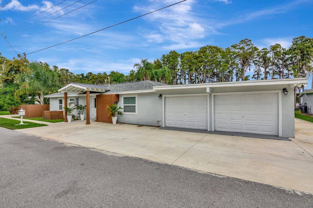 19207 Crooked Ln Property Photo 8