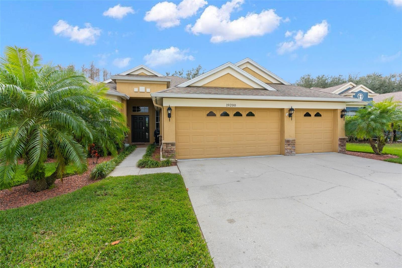 19200 Sunset Bay Dr Property Photo 1