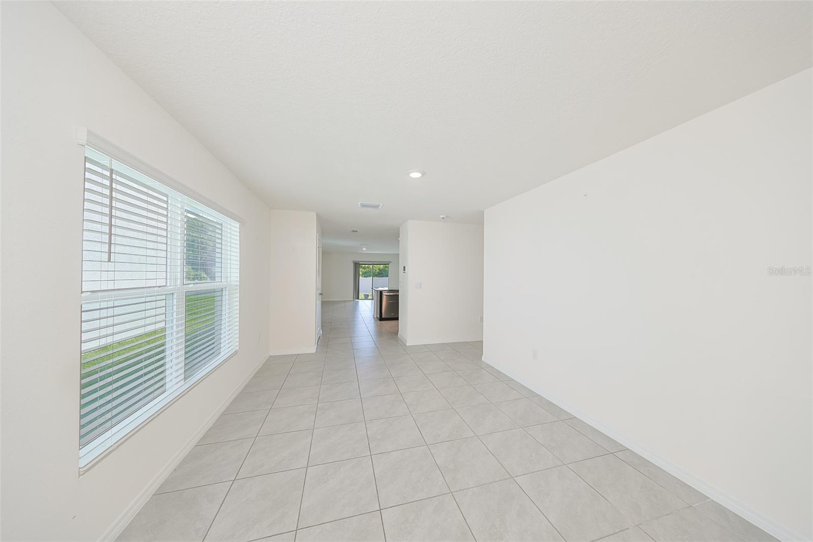 12136 Lily Magnolia Ln Property Photo 10
