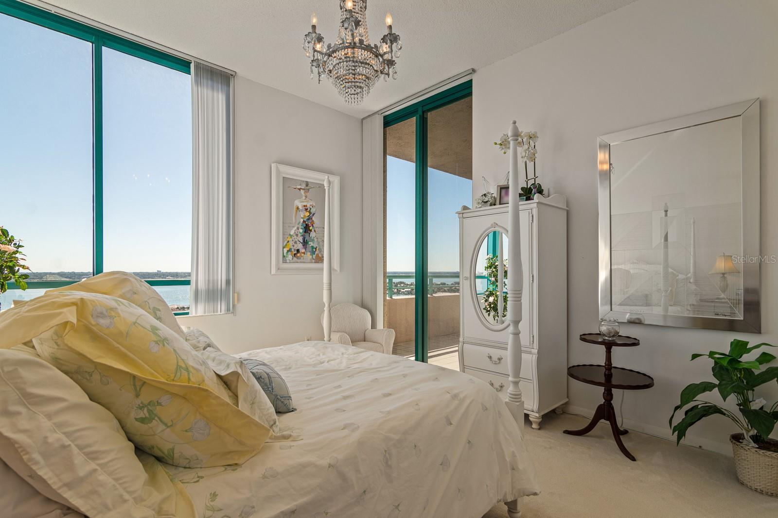 1560 Gulf Blvd #1507 Property Photo 41