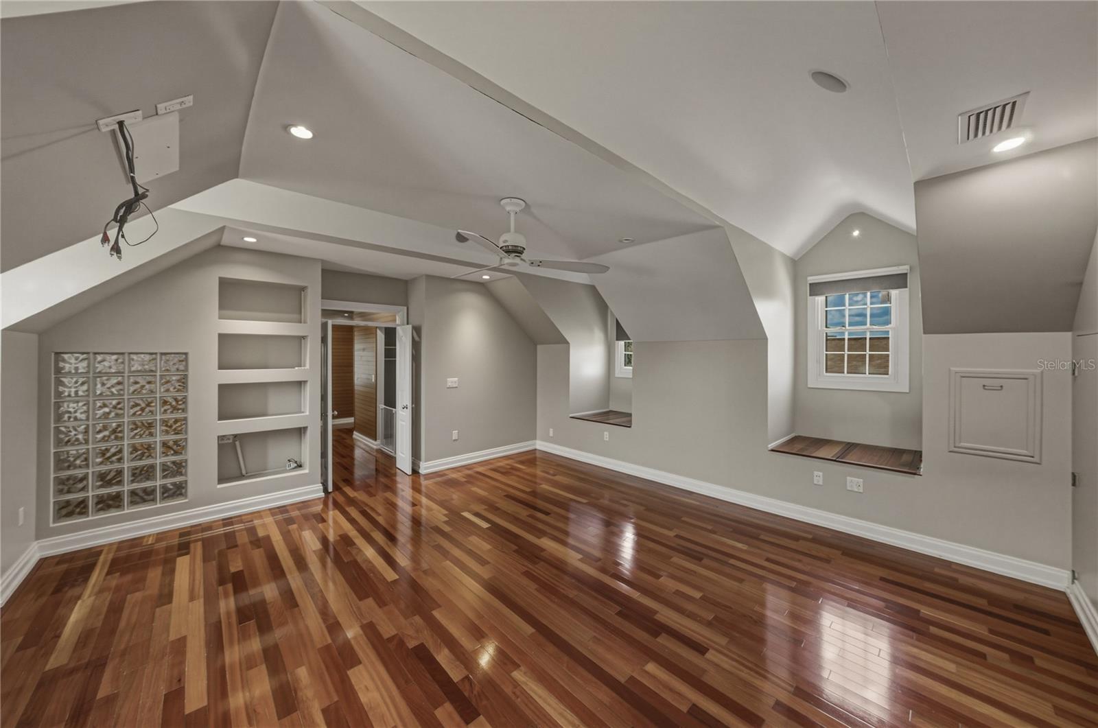 3001 W San Rafael St Property Photo 49
