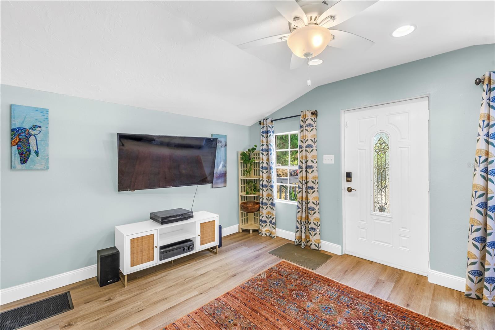 5161 Rena St N Property Photo 5