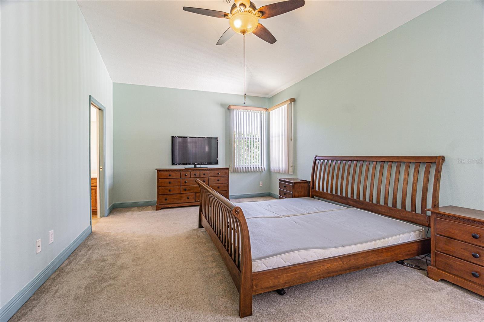 9506 Rolling Cir Property Photo 17