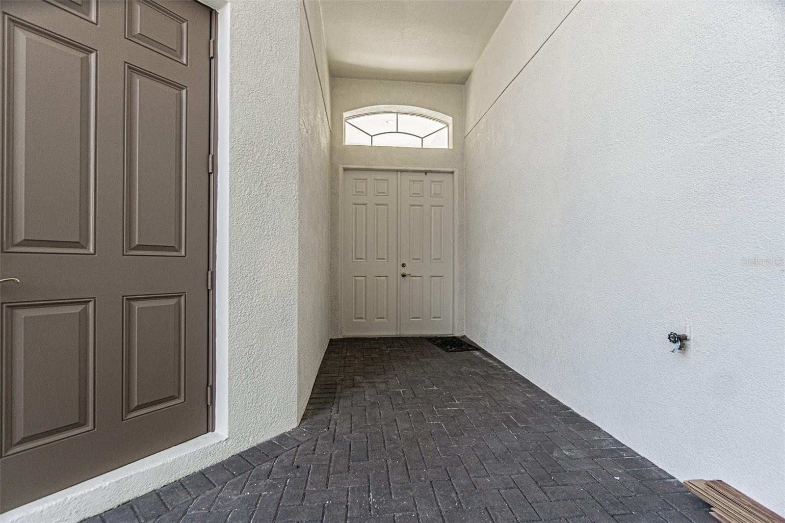 9506 Rolling Cir Property Photo 27