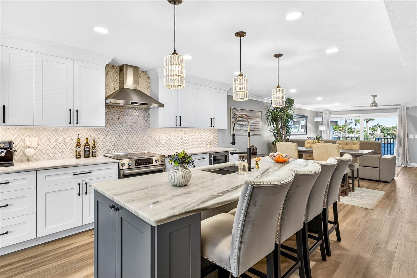 745 Pinellas Bayway S #302 Property Photo 8