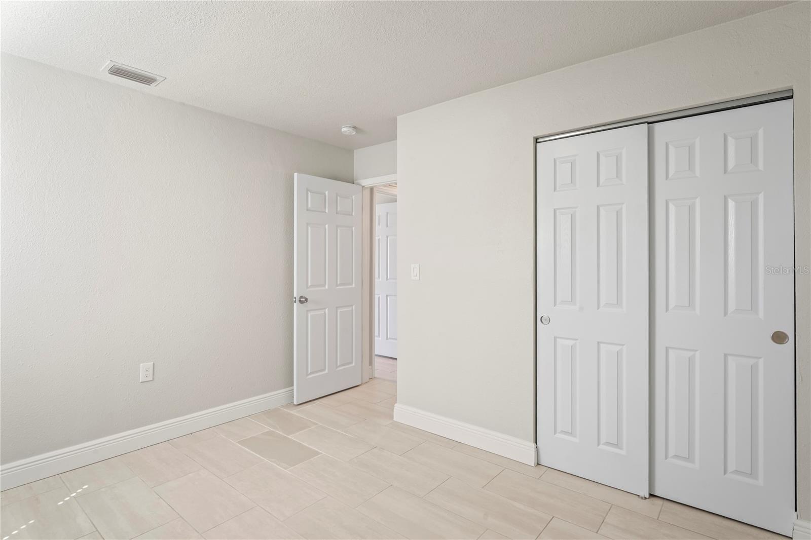 516 Crystal Dr Property Photo 16