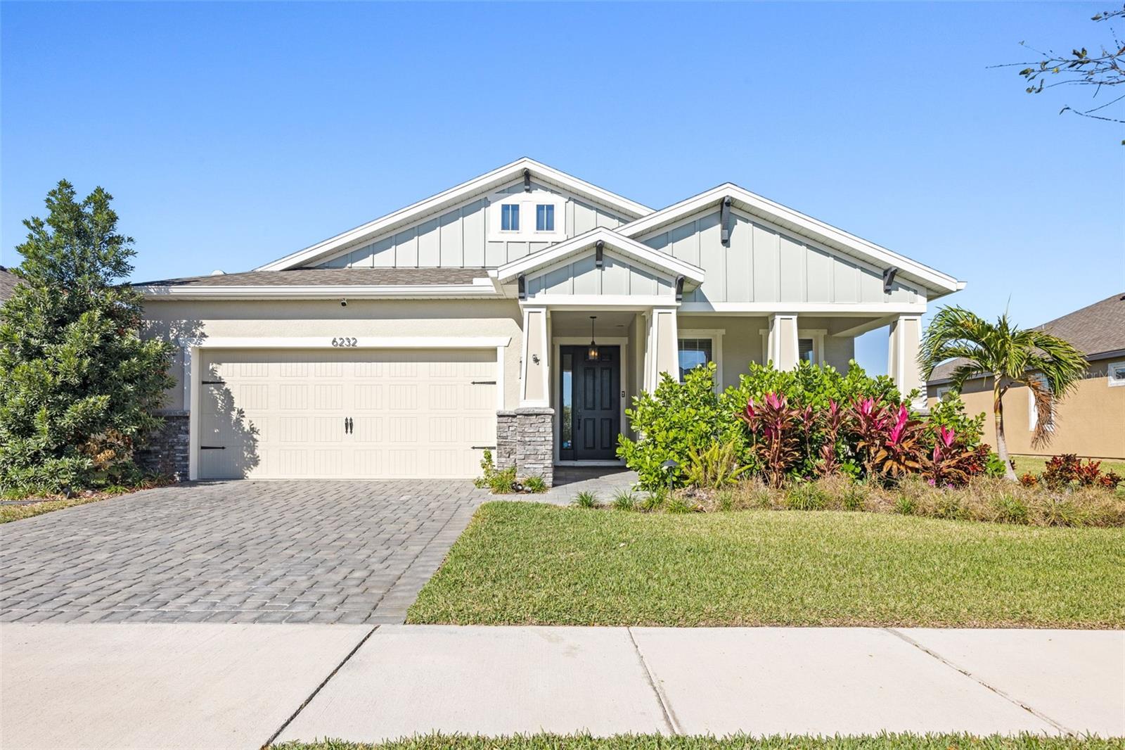 6232 SEA AIR DR