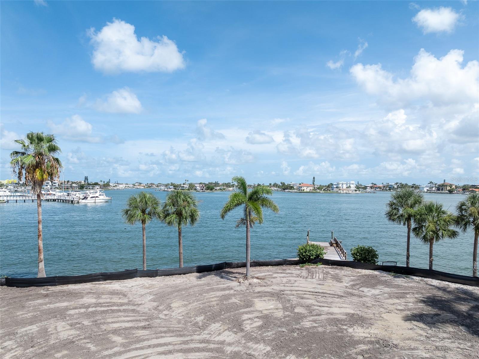 1 Paradise Ln Property Photo 2