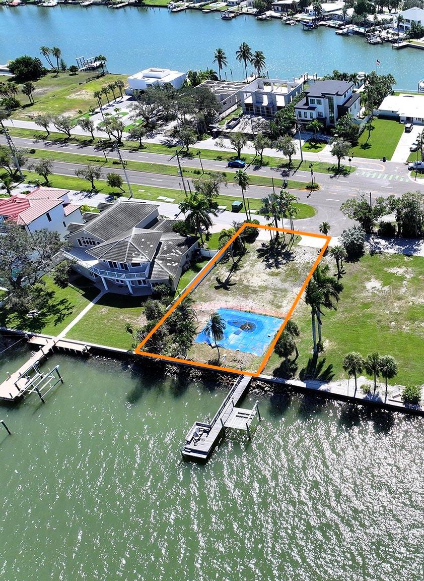 2 Paradise Ln Property Photo 5