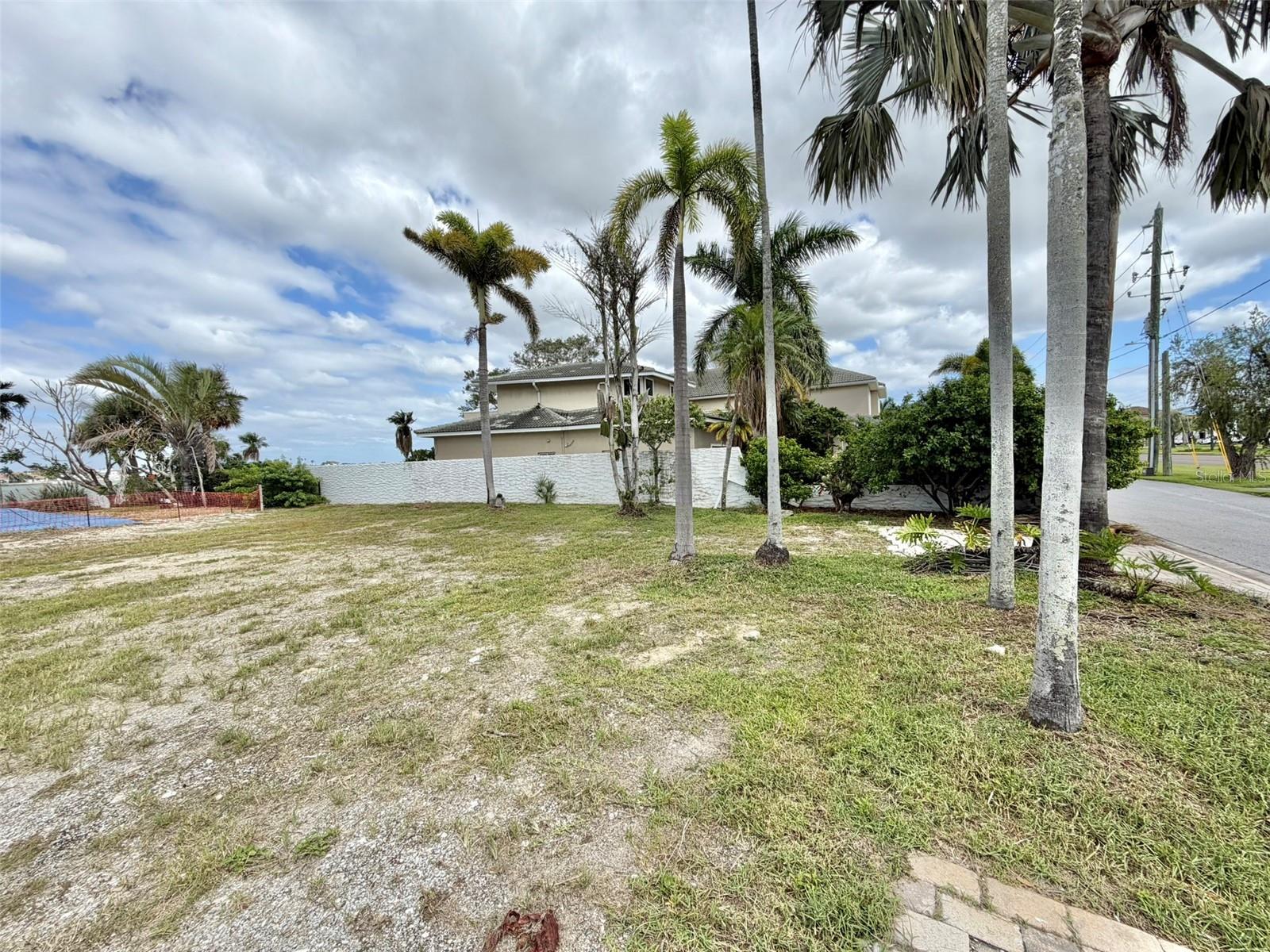 2 Paradise Ln Property Photo 30