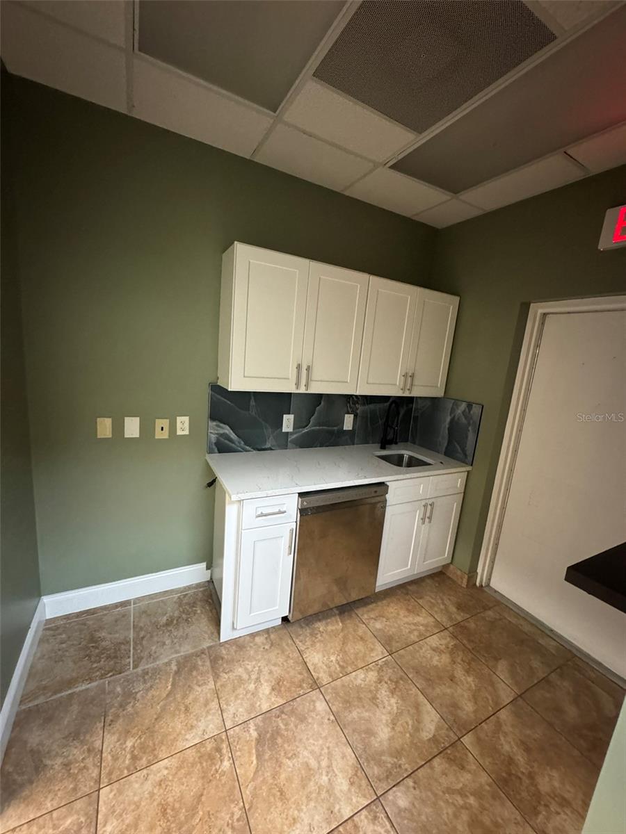 2401 W Bay Dr #601 Property Photo 8