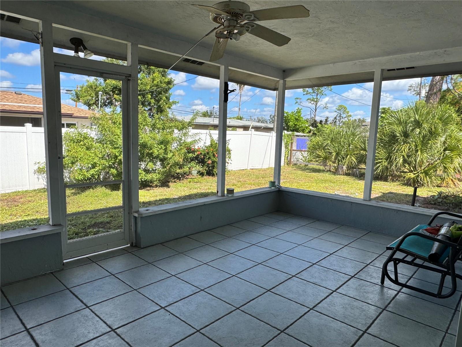 1048 Porpoise Rd Property Photo 14