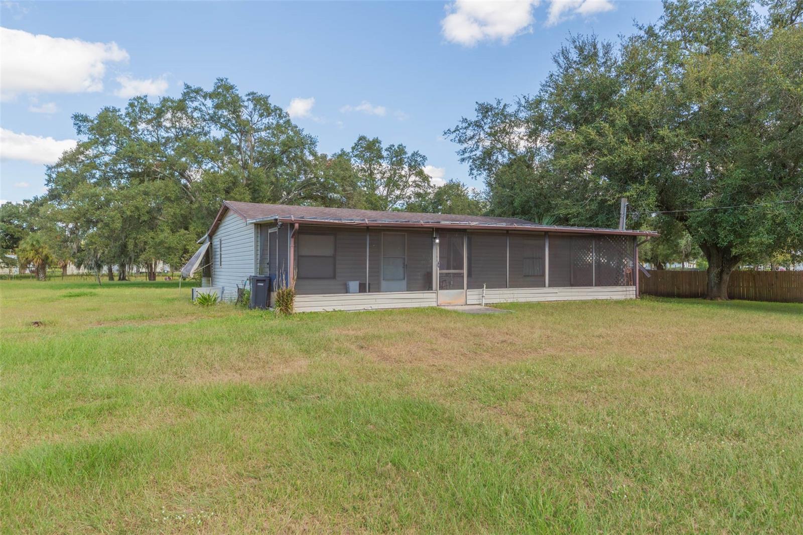 11228 Marlborough Dr Property Photo 2