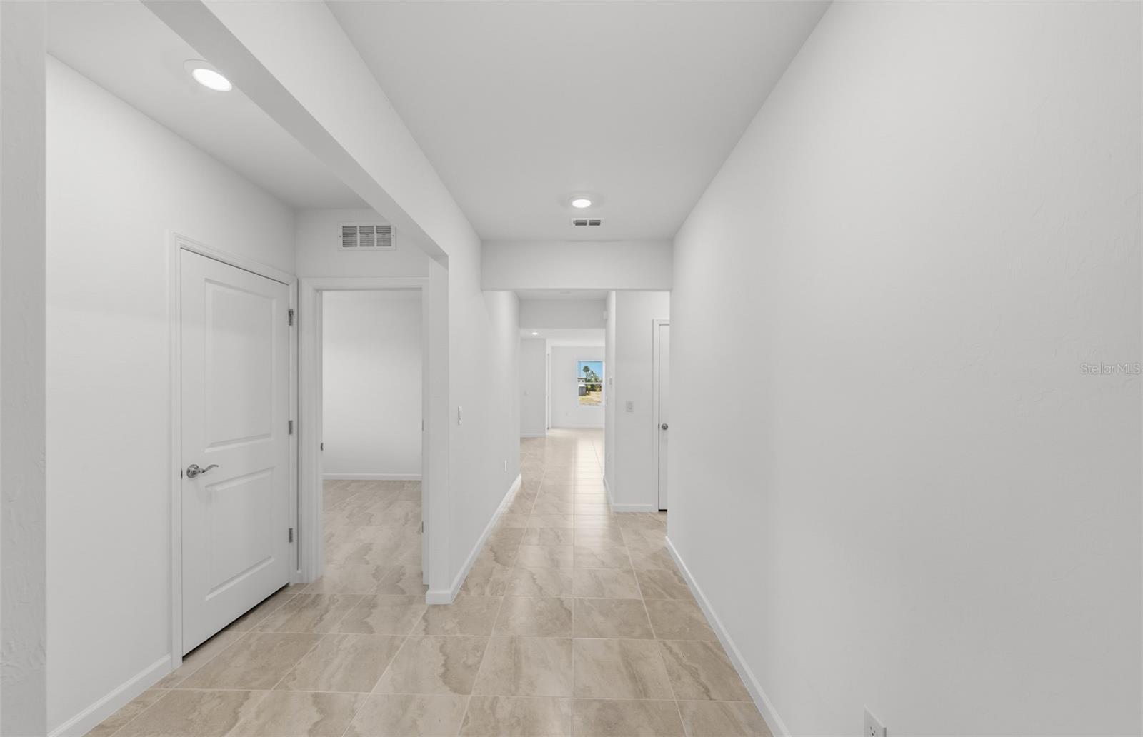 10779 Sun Drop St Property Photo 3