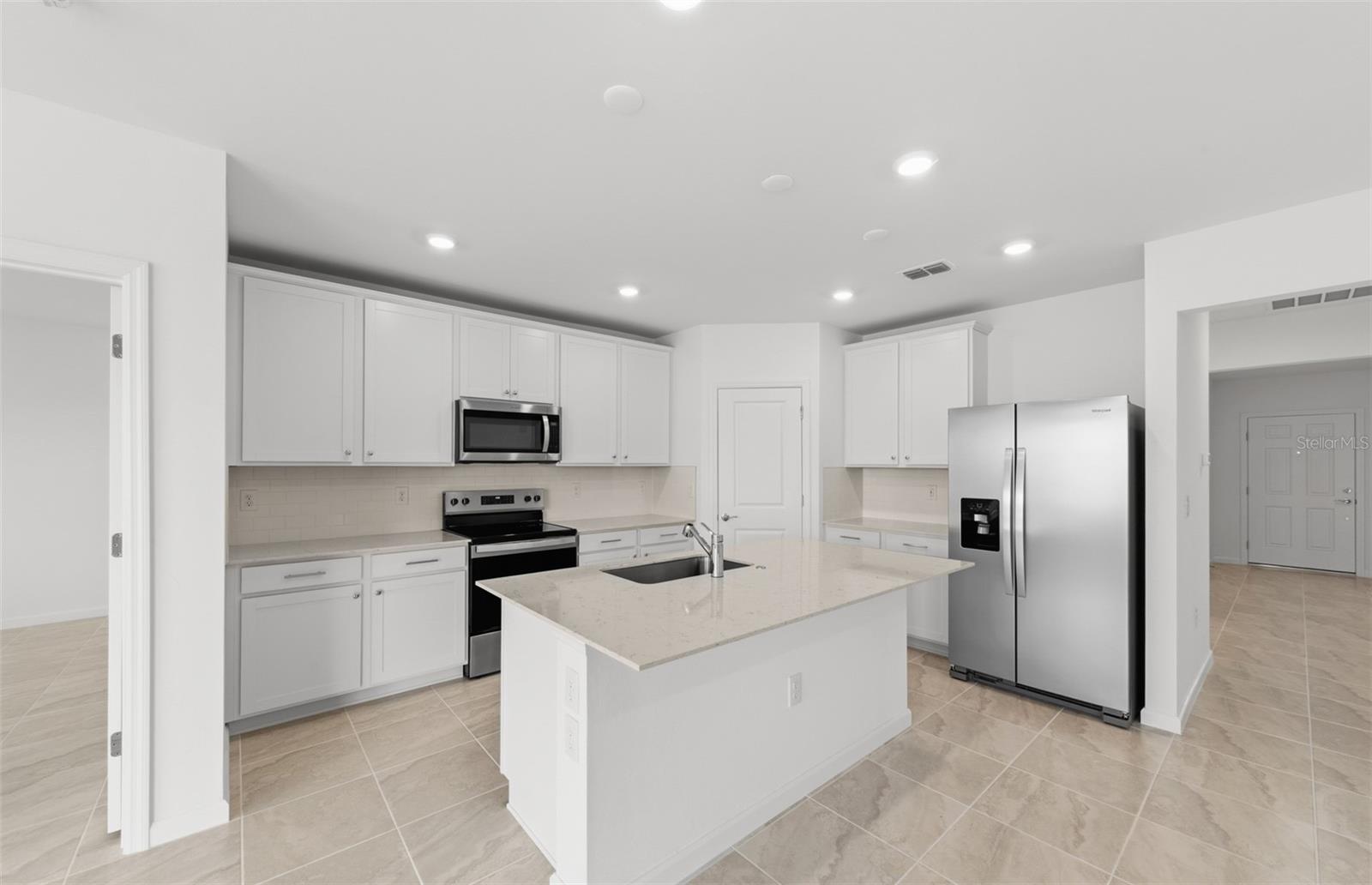10779 Sun Drop St Property Photo 13