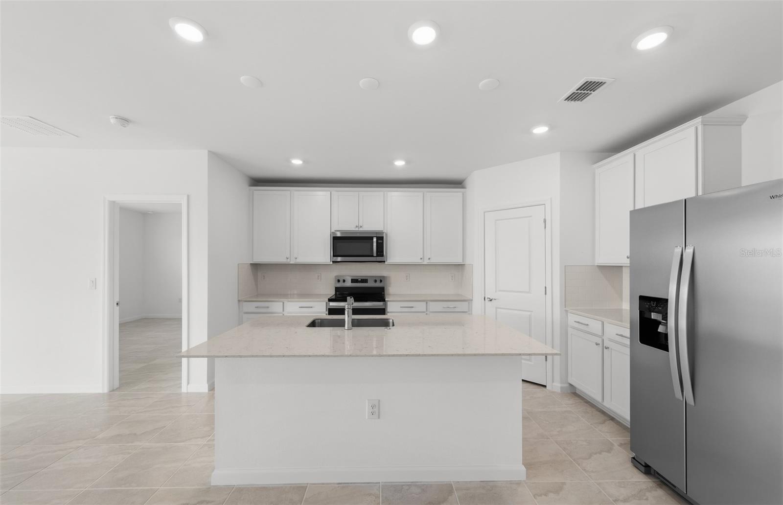 10779 Sun Drop St Property Photo 14