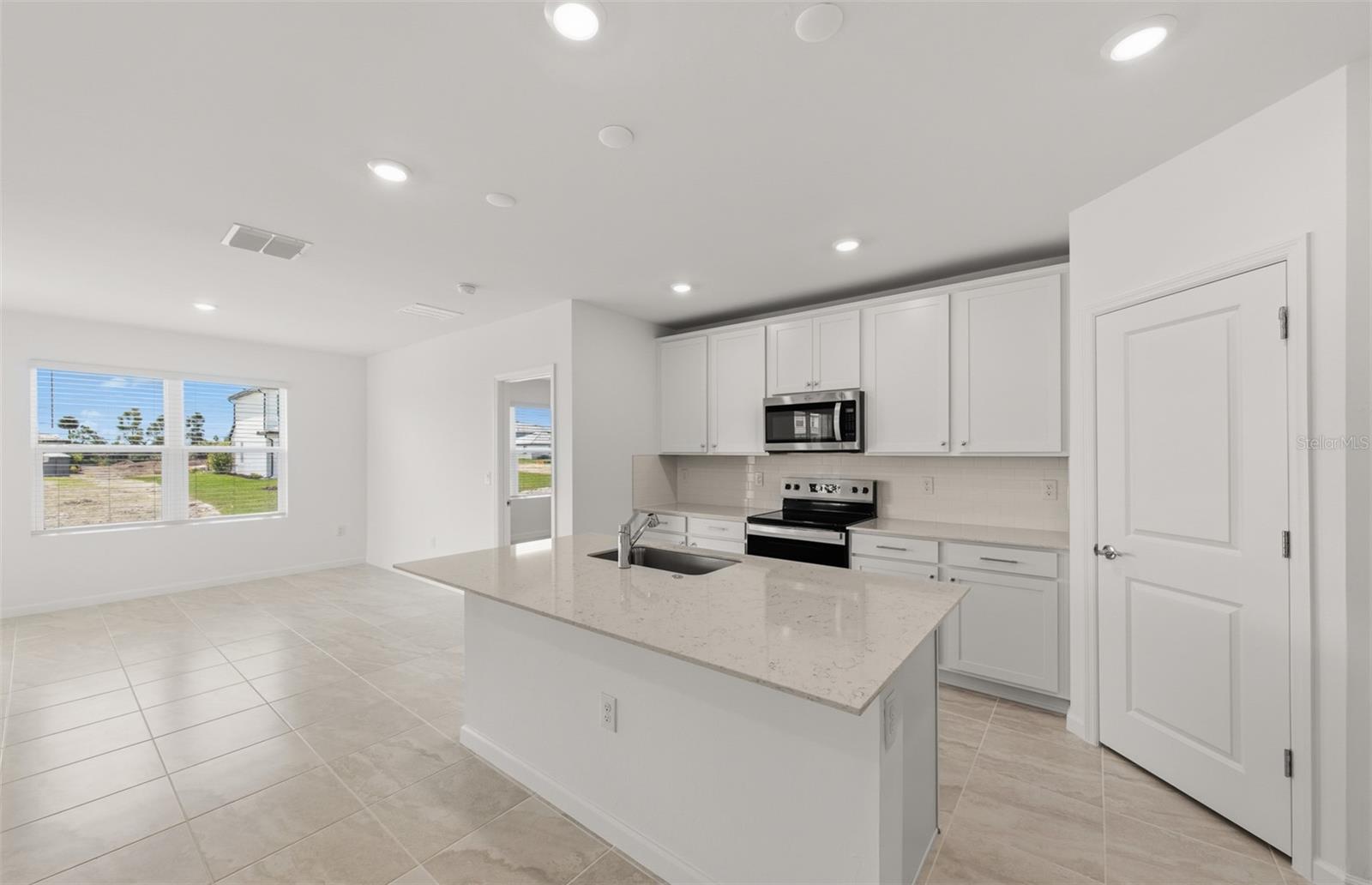 10779 Sun Drop St Property Photo 15