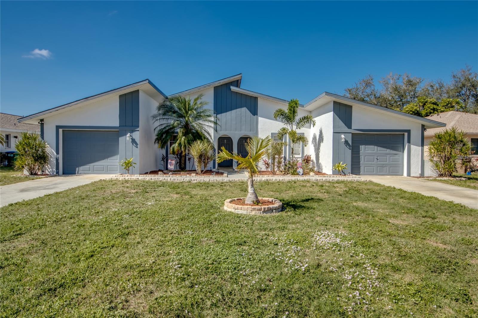 912 SE 24TH AVE #A & B Property Photo 1