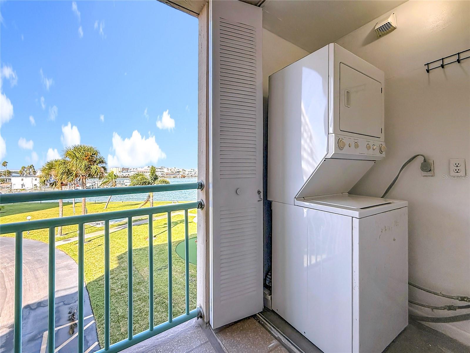 1 Key Capri #201e Property Photo 22