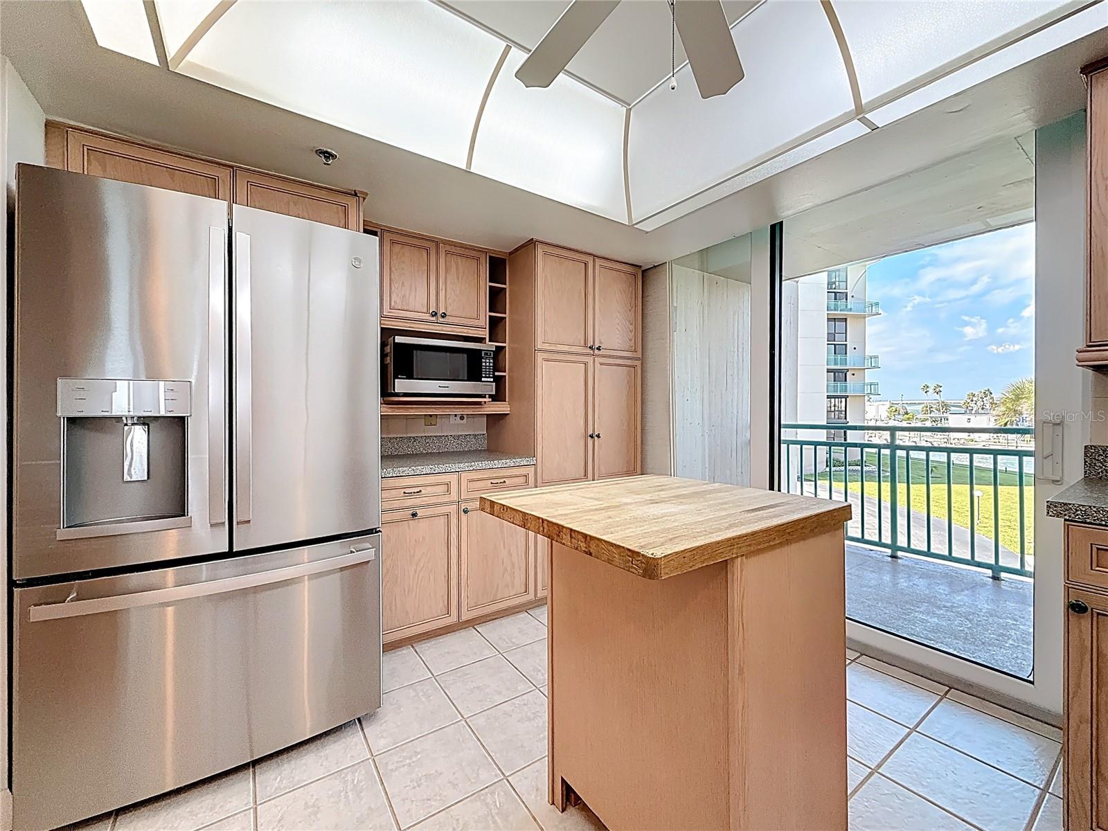 1 Key Capri #201e Property Photo 24