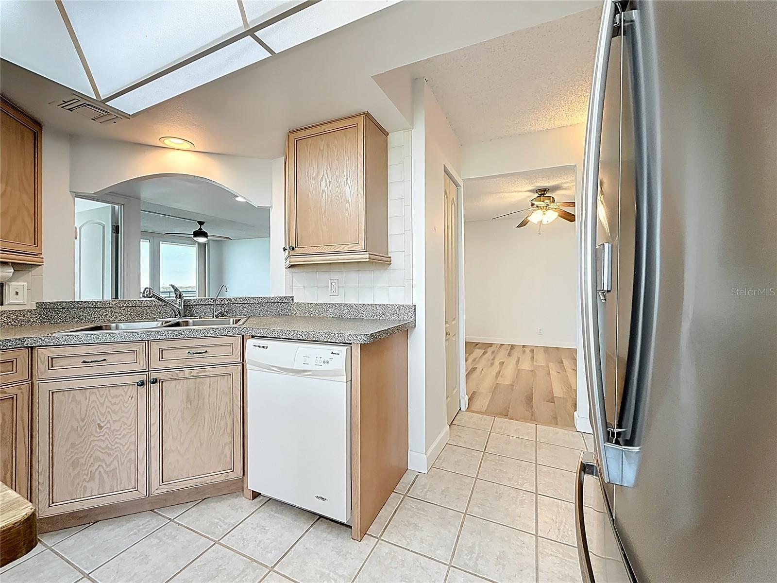 1 Key Capri #201e Property Photo 29
