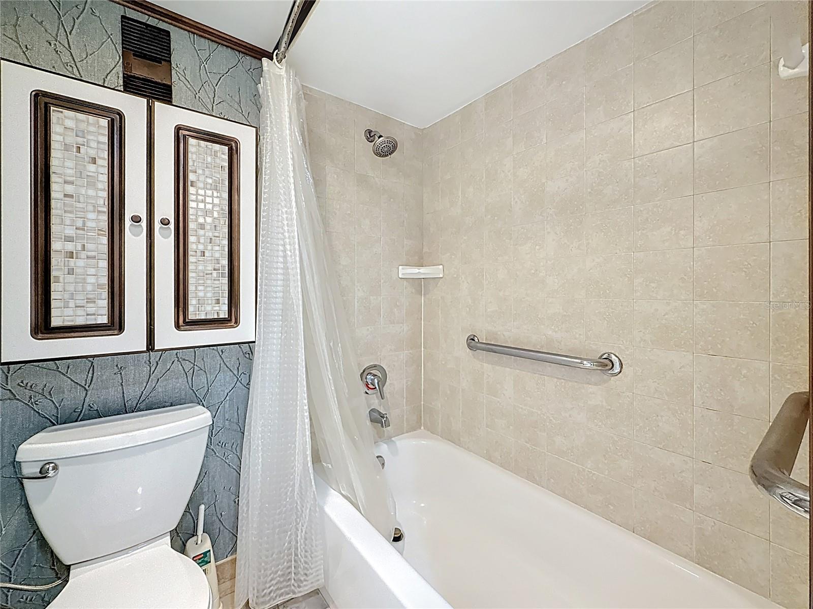 1 Key Capri #201e Property Photo 60