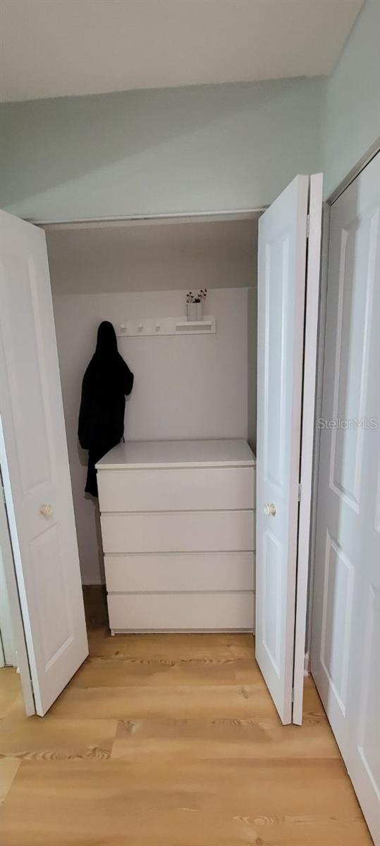 632 Edgewater Dr #537 Property Photo 24