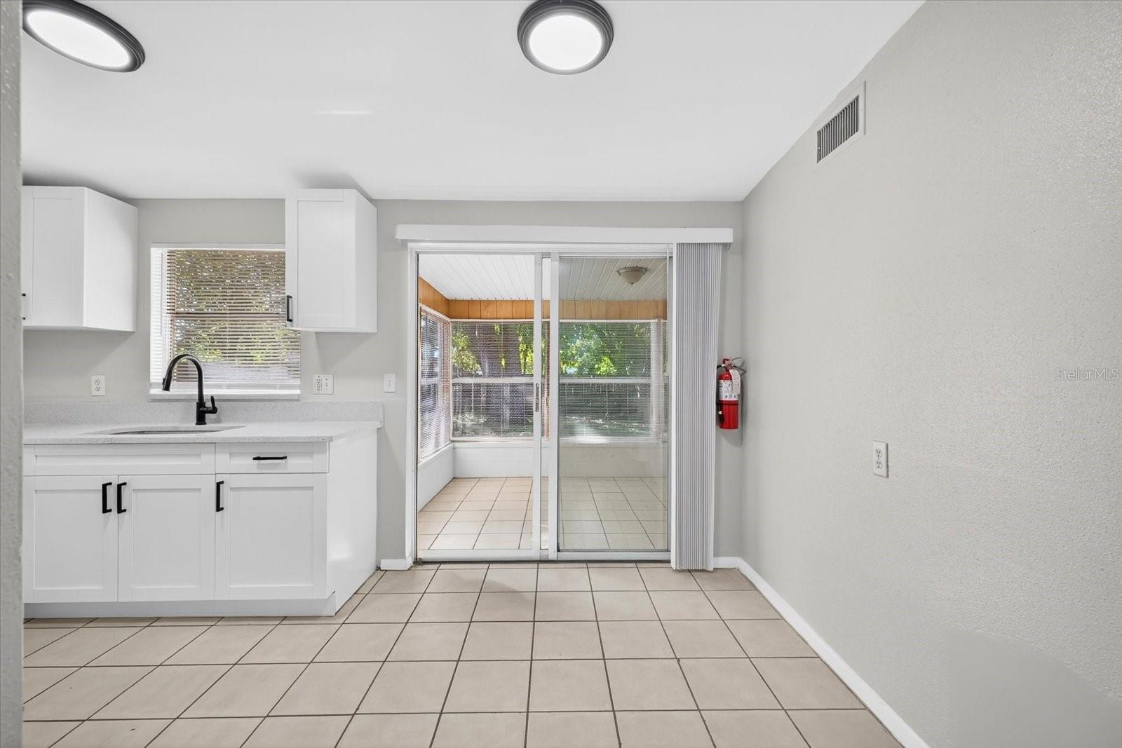 11015 Martha Ave Property Photo 11