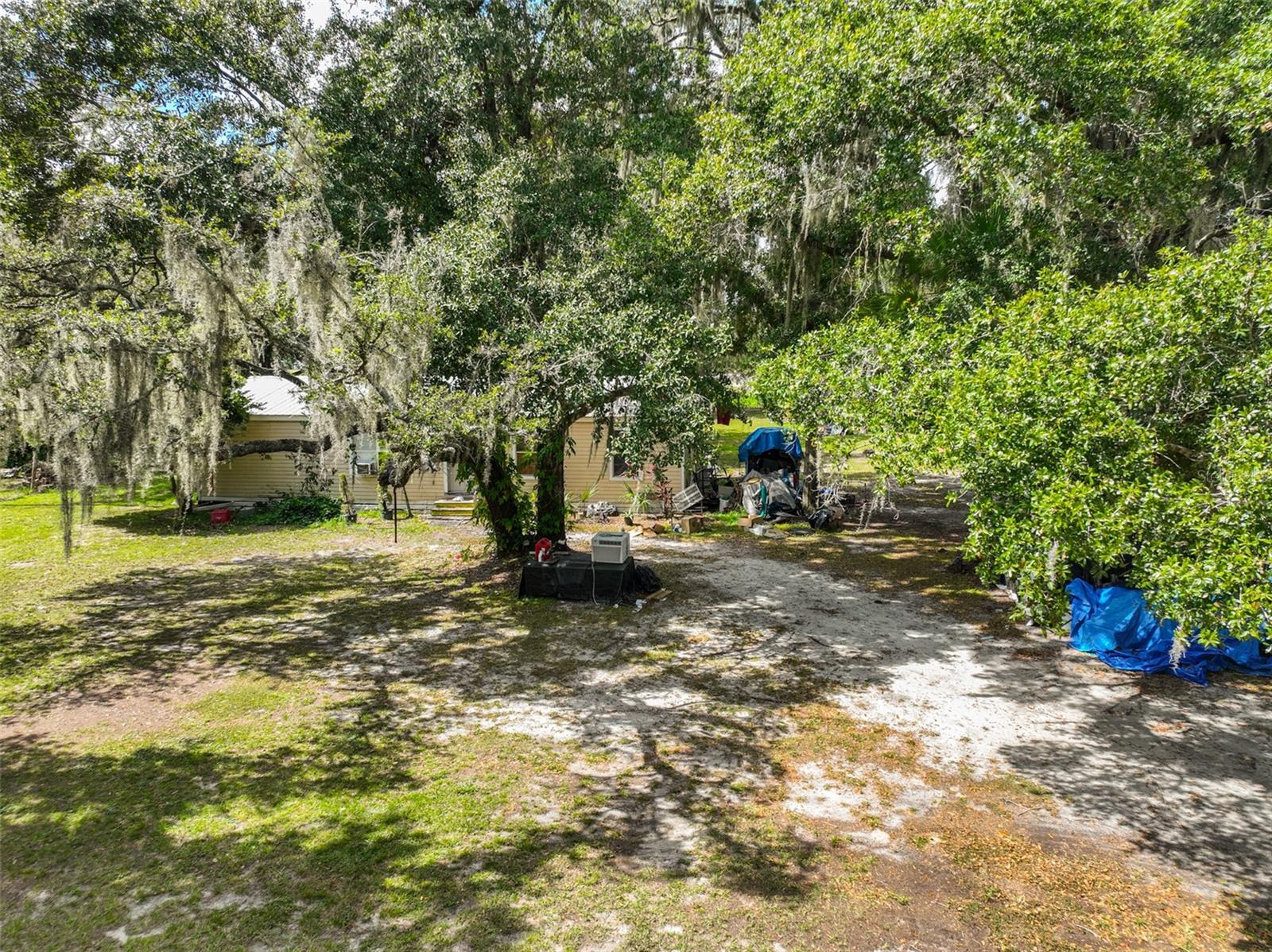 1329 Wilkinson Dr Property Photo 5